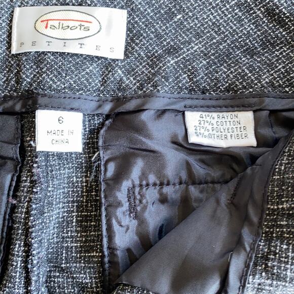 Talbots Petite Women's Jet Black Woven Straight Leg Mid Rise Pants Size 6P - Picture 6 of 6